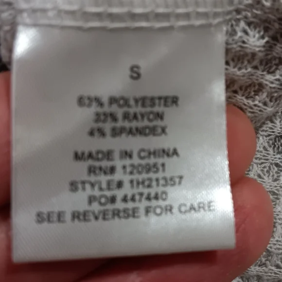 Cozie by Pink Rose Women's (Size S) Dk & Lt Gray Leopard Print Long Sleeve Top - Picture 4 of 8